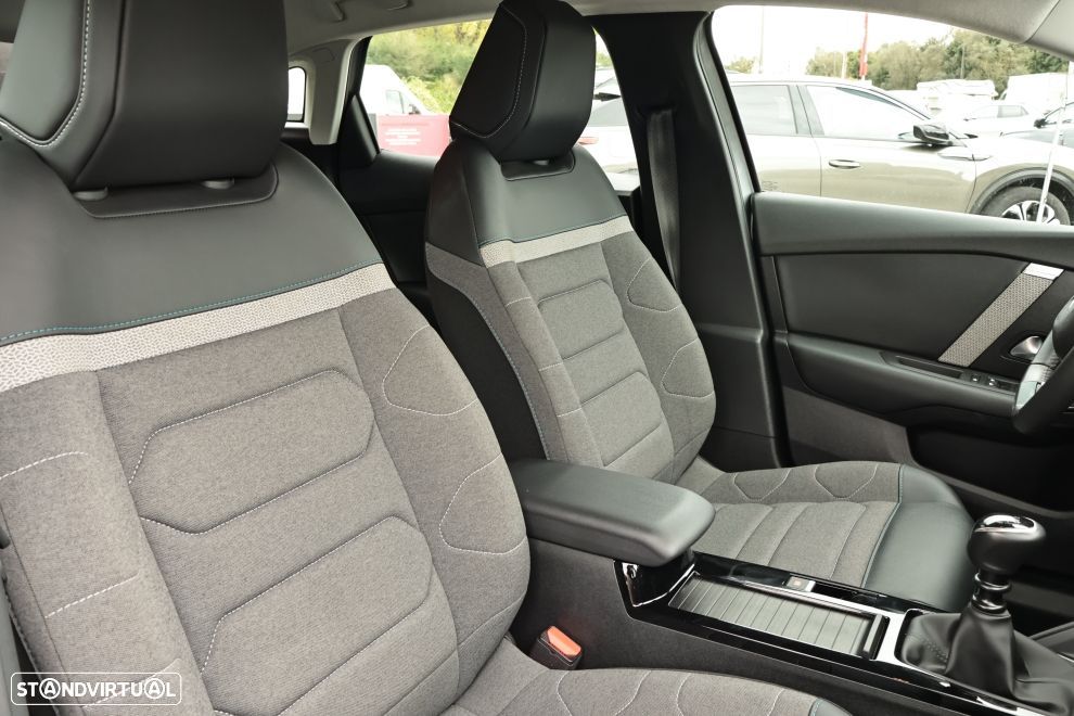 Citroën C4 1.2 PureTech Max - 21