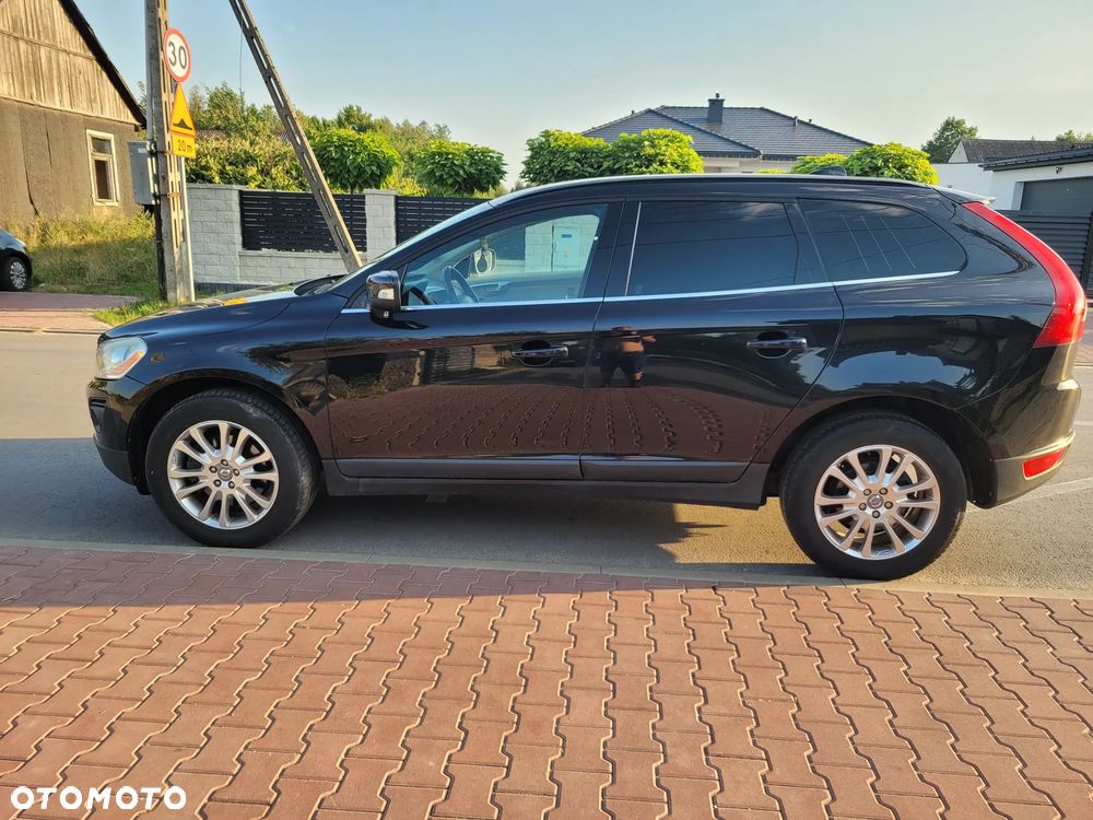 Volvo XC 60 2.4D AWD Momentum - 3