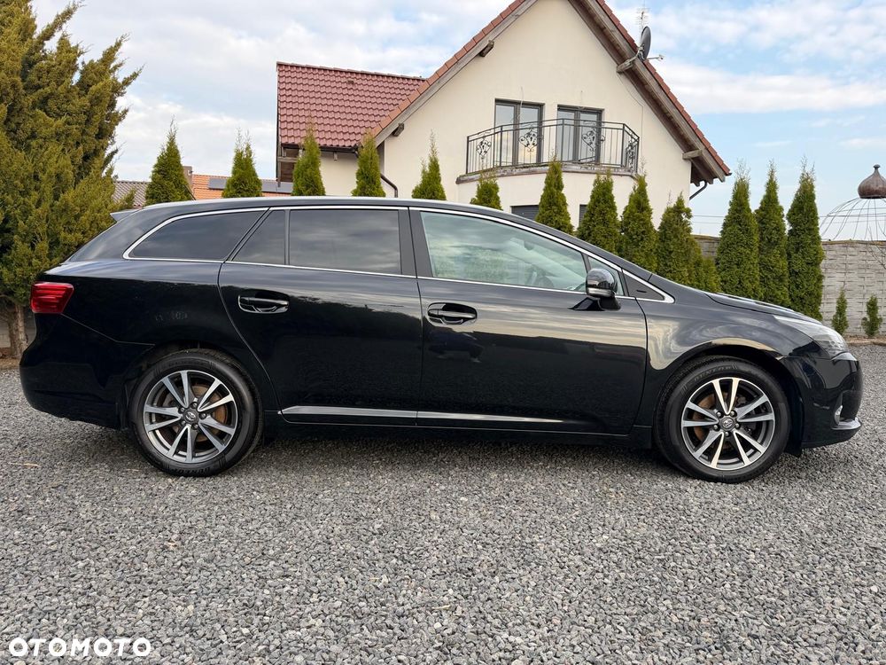 Toyota Avensis 1.8 Executive - 16