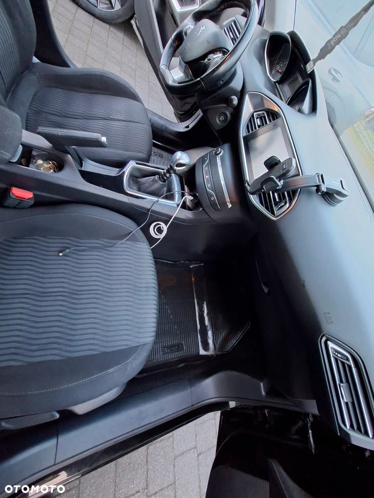 Peugeot 308 1.2 PureTech Active S&S - 15