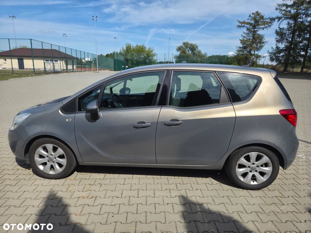 Opel Meriva - 8