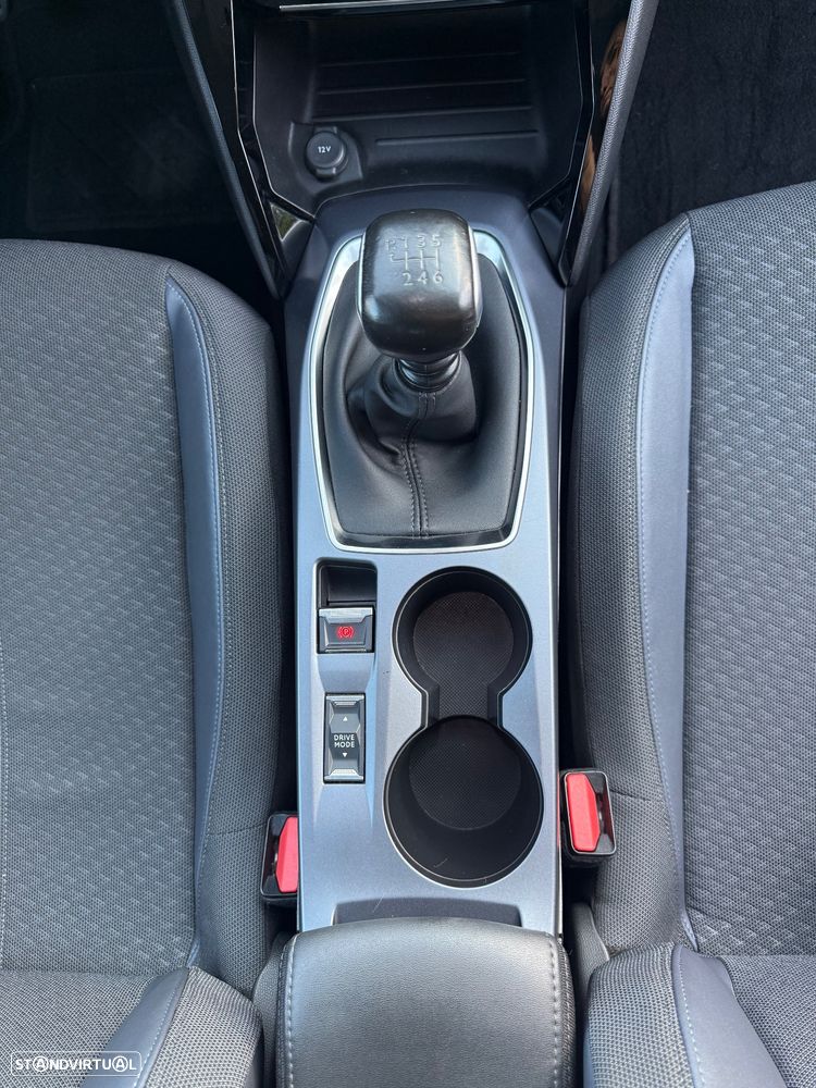 Peugeot 2008 1.2 PureTech Allure - 16