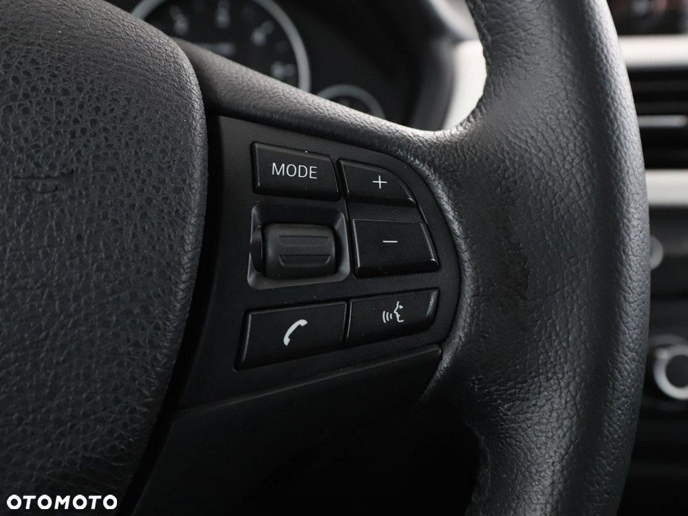 BMW Seria 3 318d Advantage - 30