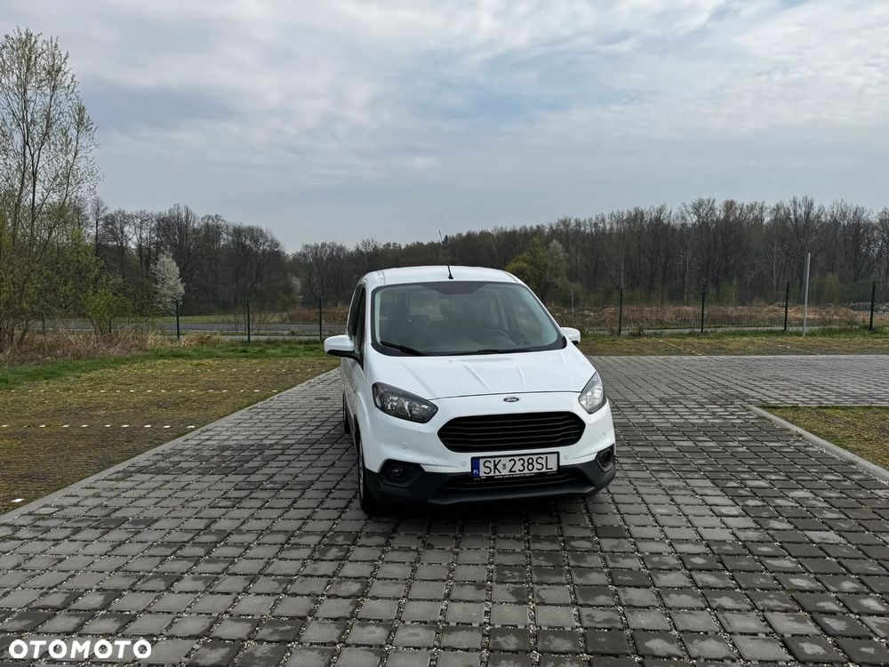 Ford Transit Courier Ambiente - 2