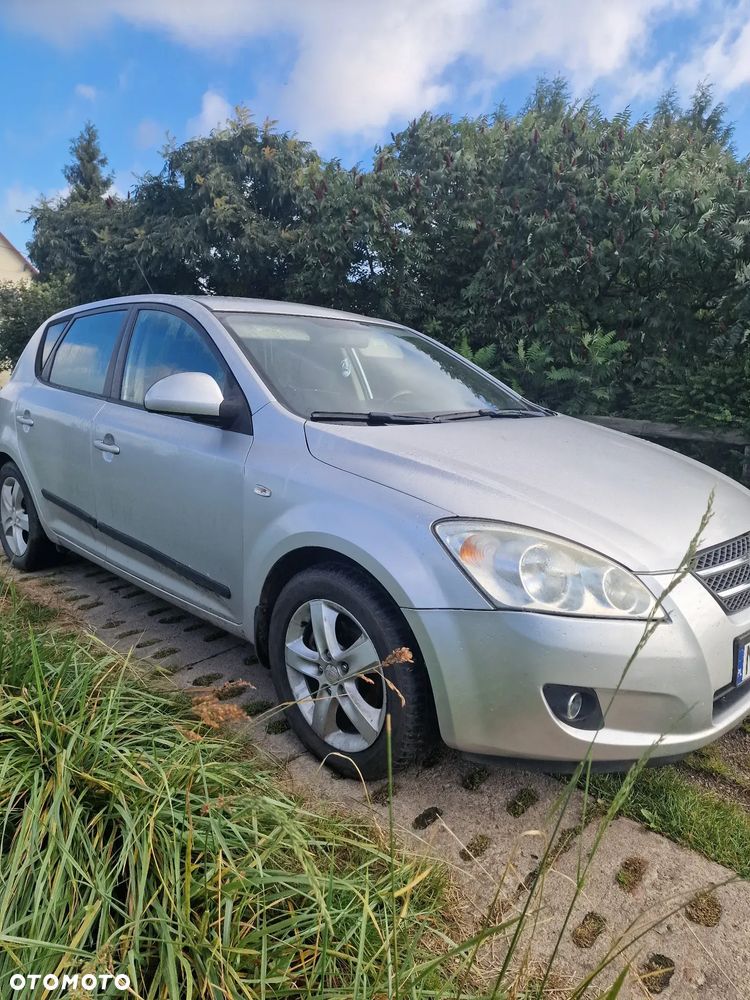 Kia Ceed 1.6 Crdi Comfort - 2
