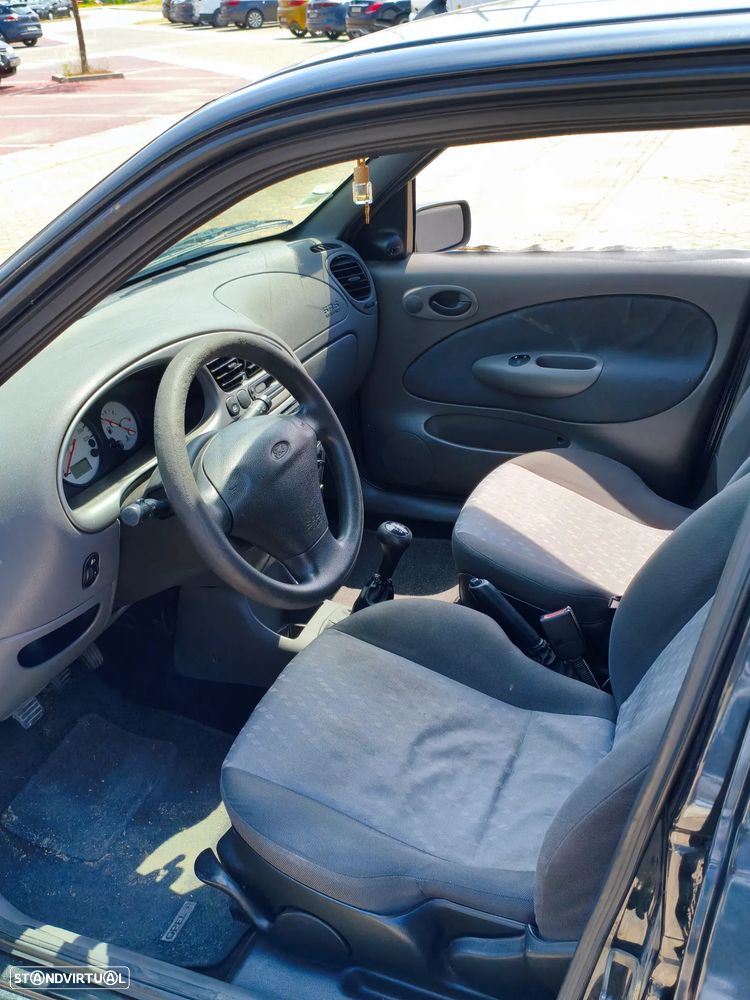 Ford Fiesta 1.25 Techno - 4