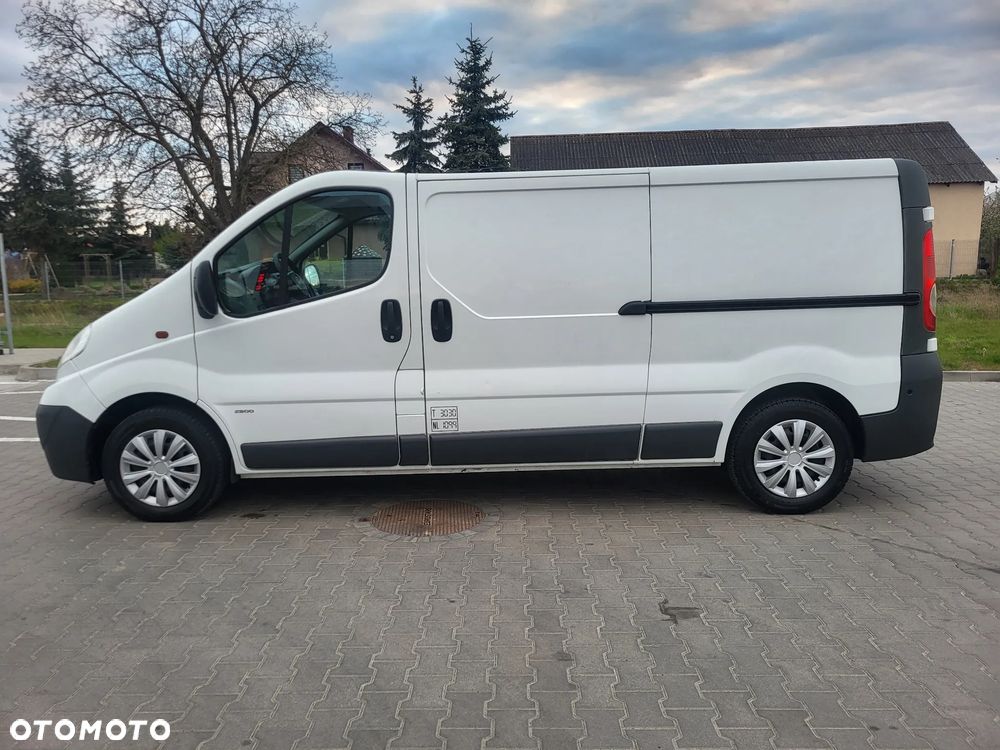 Opel Vivaro - 6