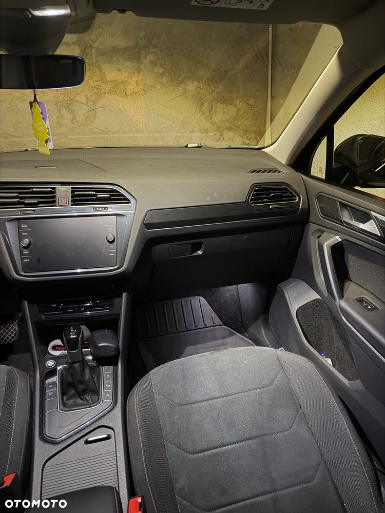 Volkswagen Tiguan - 18