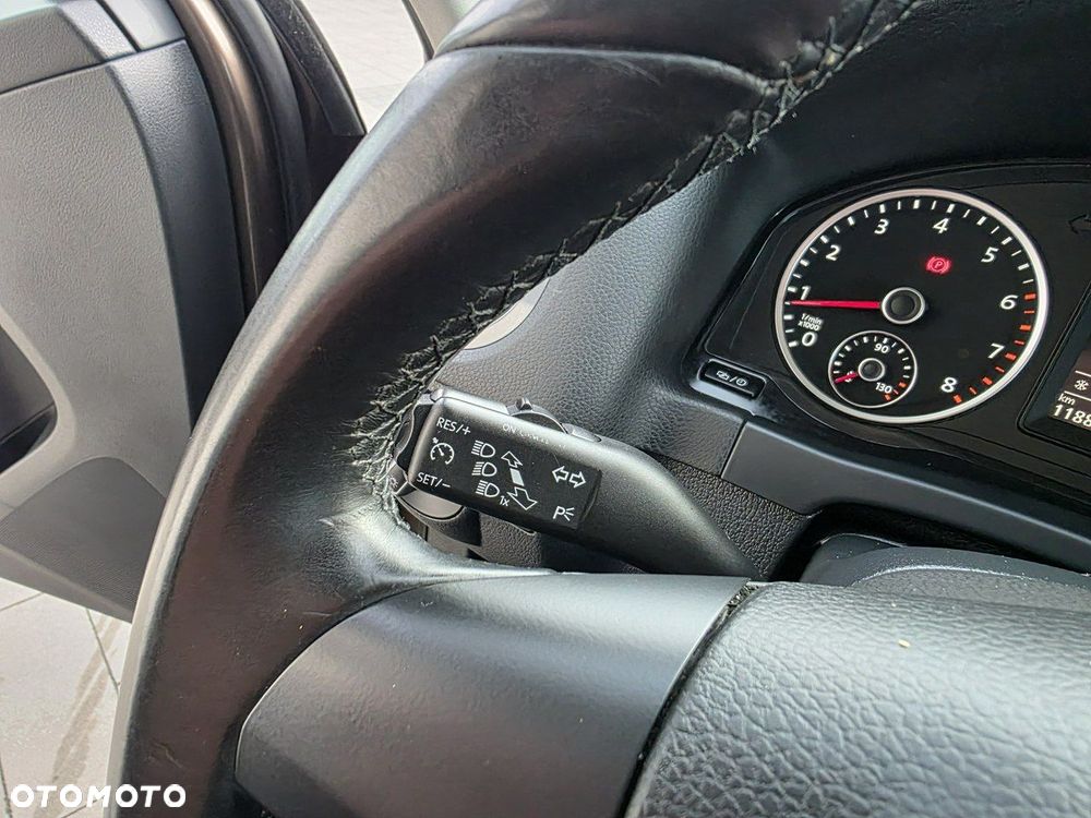 Volkswagen Tiguan - 12