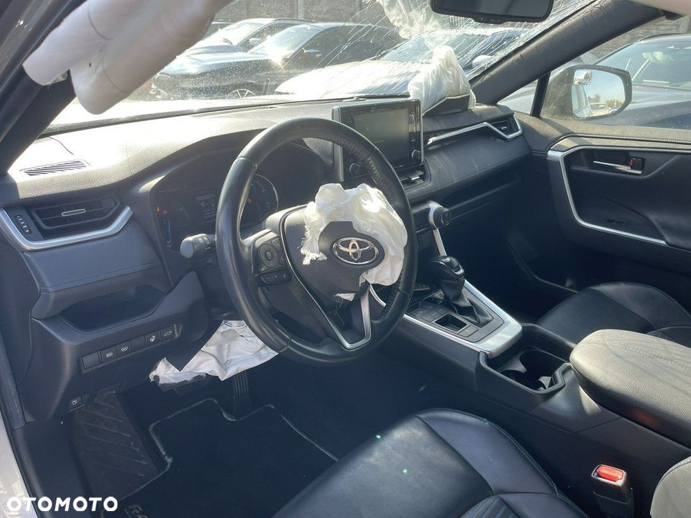 Toyota RAV4 2.5 Hybrid Selection 4x2 - 6