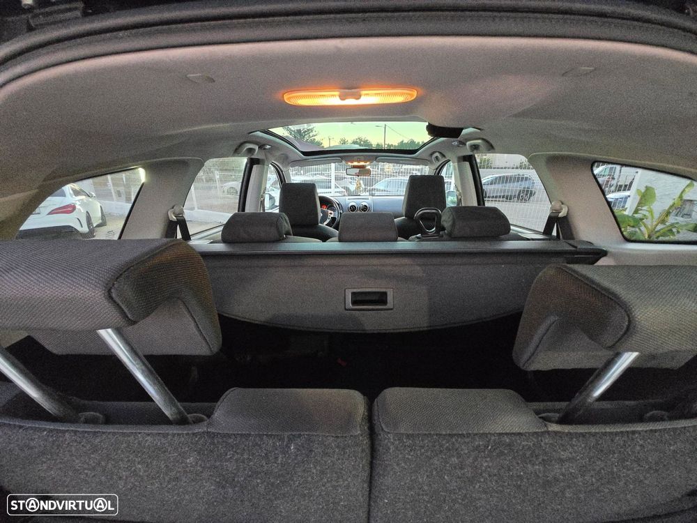 Nissan Qashqai +2 - 11