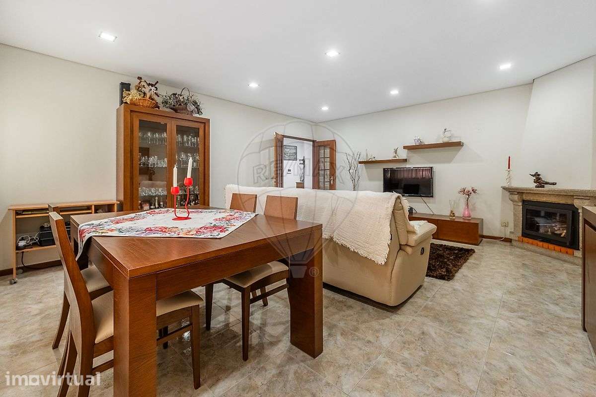 Apartamento T3 em Maximinos, junto à Estação de Comboios de Braga - Grande imagem: 5/26
