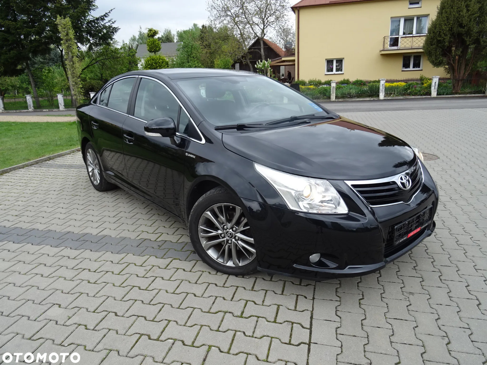 Toyota Avensis 1.8 Premium - 2