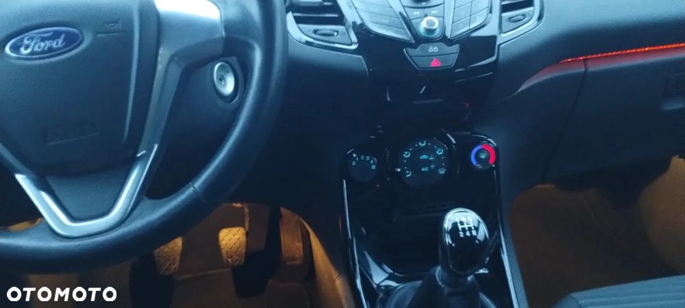 Ford Fiesta - 11