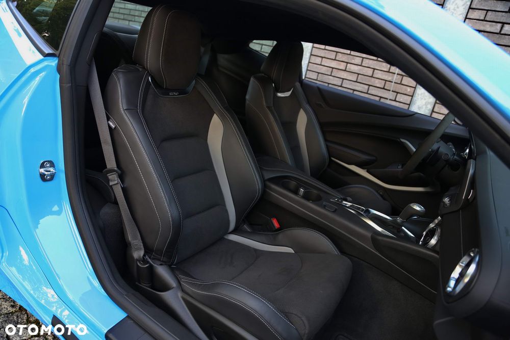 Chevrolet Camaro - 36