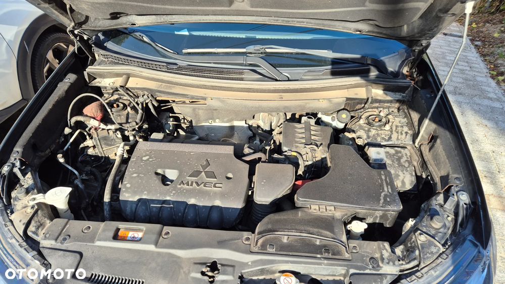 Mitsubishi Outlander 2.0 Intense Comfort 4WD CVT - 10