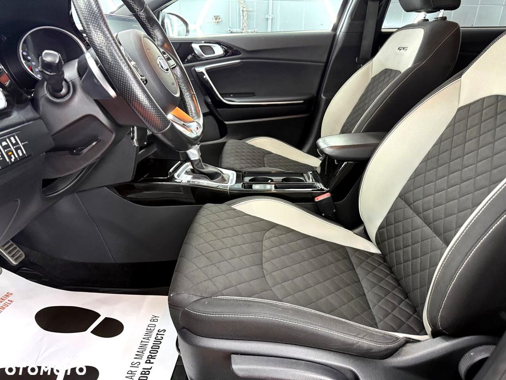 Kia ProCeed 1.4 T-GDI DCT7 OPF GT LINE - 25