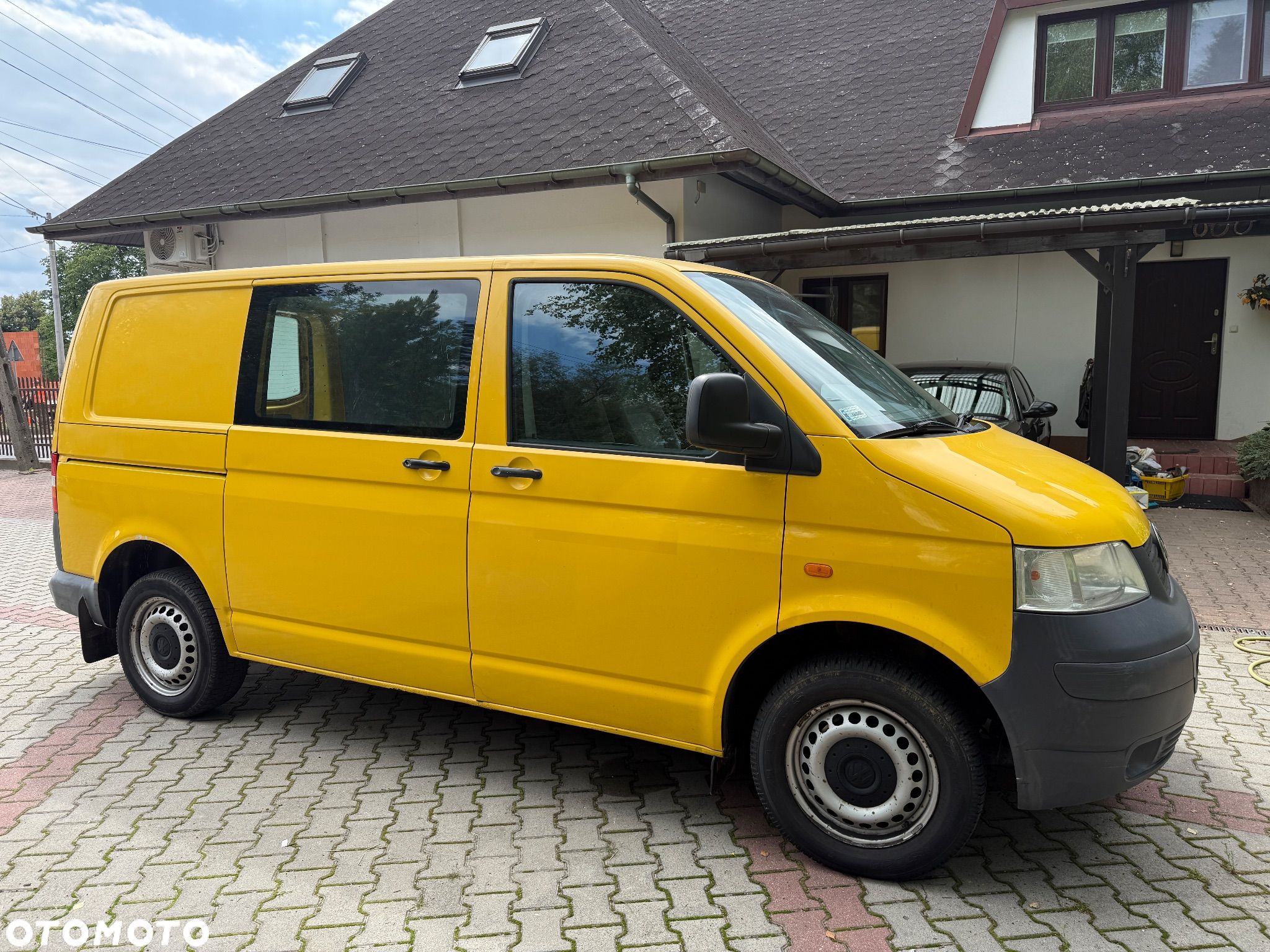 Volkswagen Transporter - 1