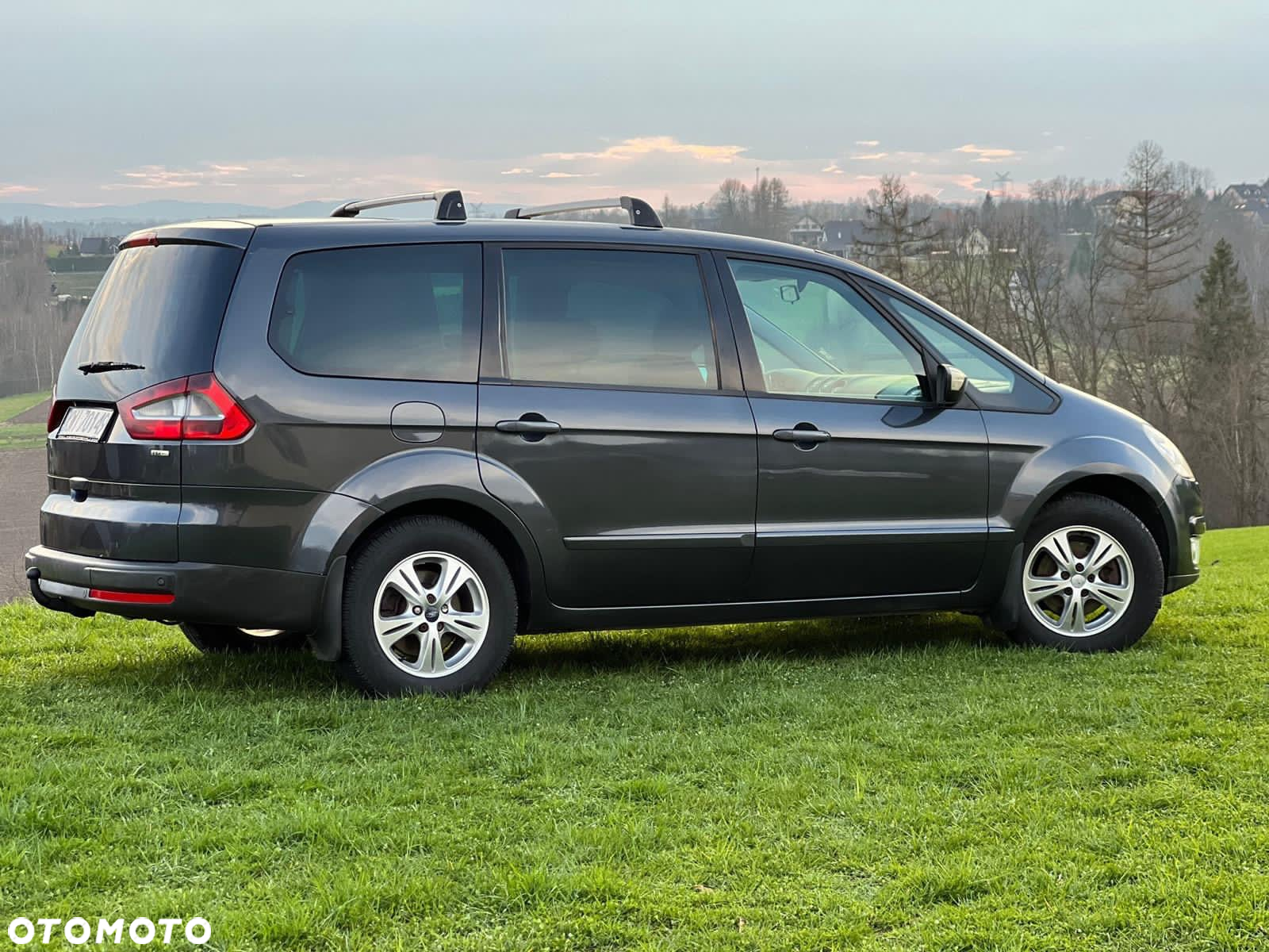 Ford Galaxy - 10