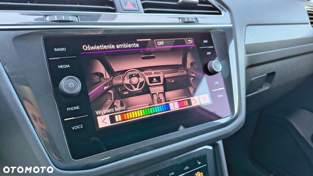 Volkswagen Tiguan - 24