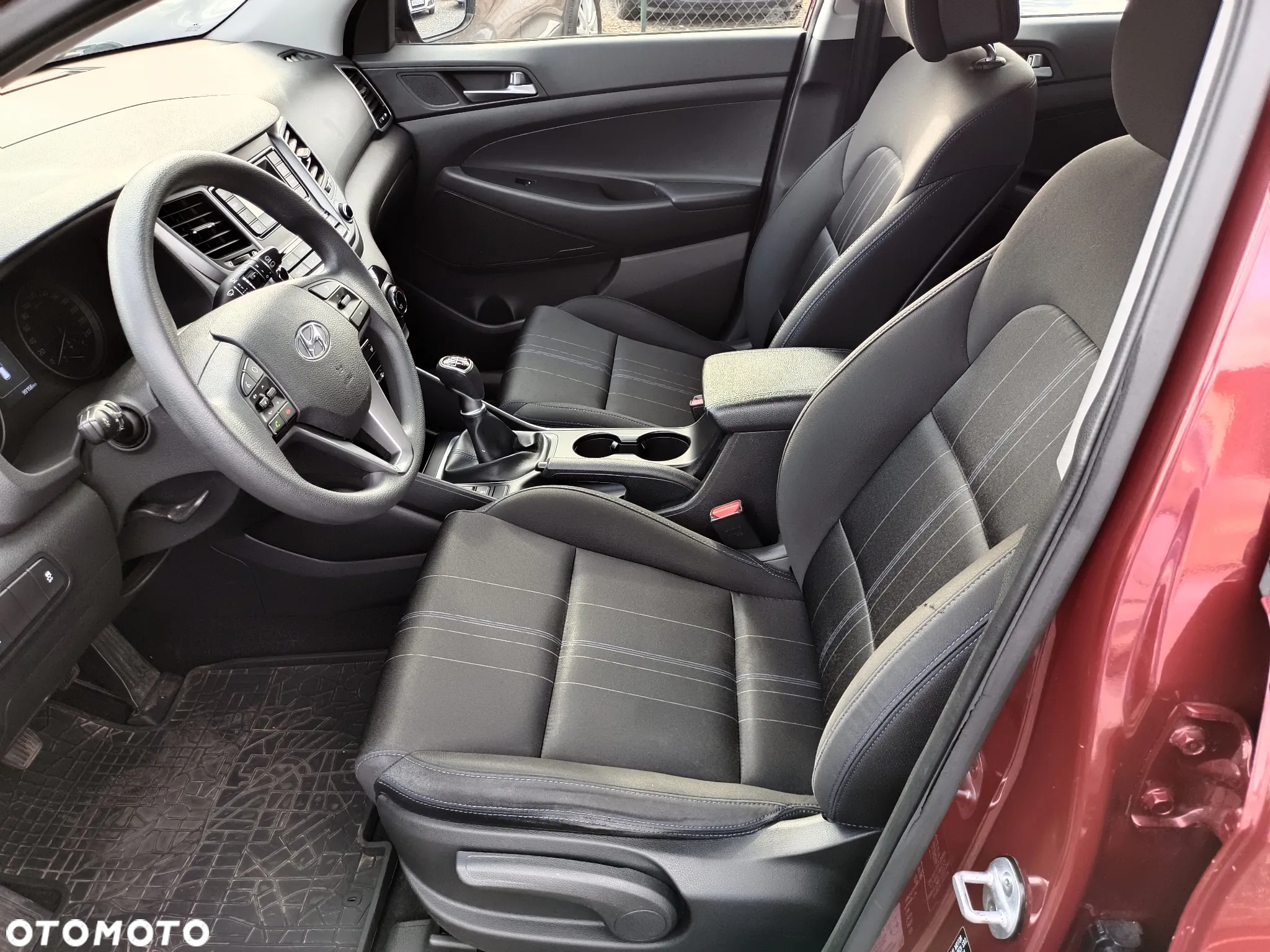 Hyundai Tucson blue 1.6 GDi 2WD Classic - 13