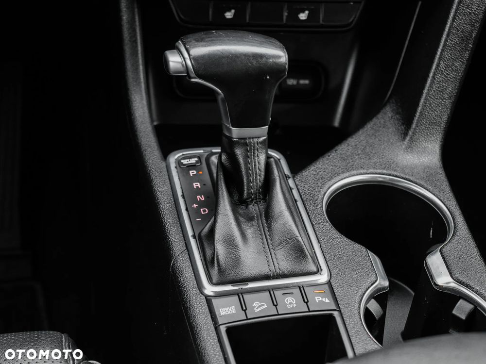 Kia Sportage 1.7 CRDI Business Line 2WD DCT - 23