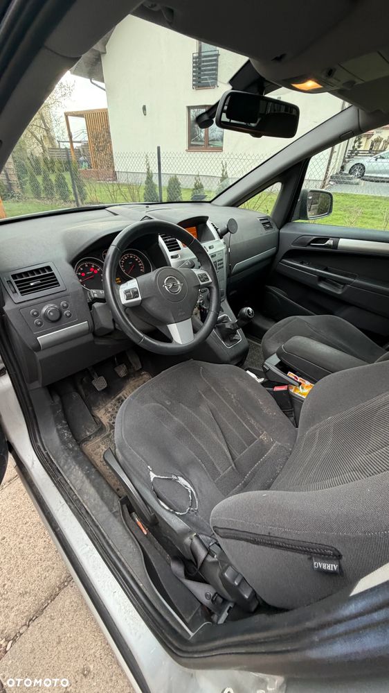 Opel Zafira 1.8 Enjoy - 9
