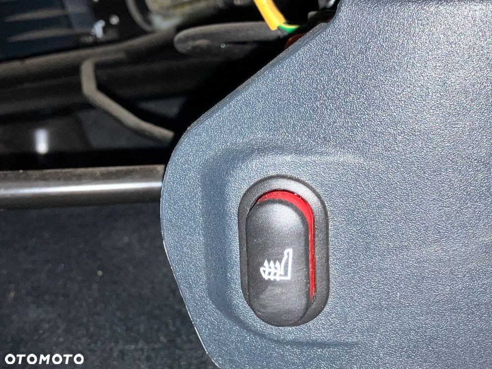 Ford KA 1.2 Grand Prix EU5 - 11