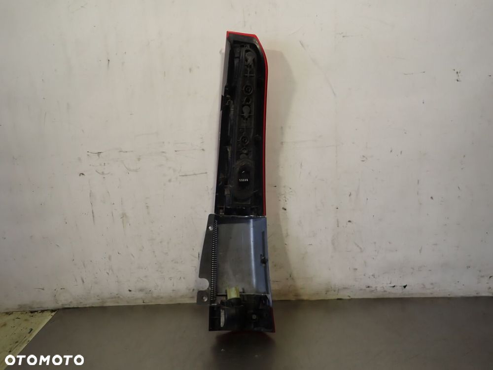LAMPA LEWA TYLNA OPEL MERIVA A - 2
