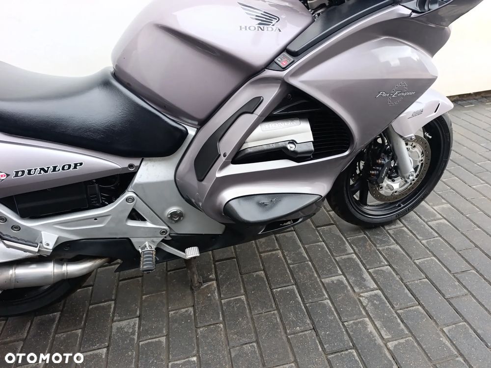 Honda ST - 28