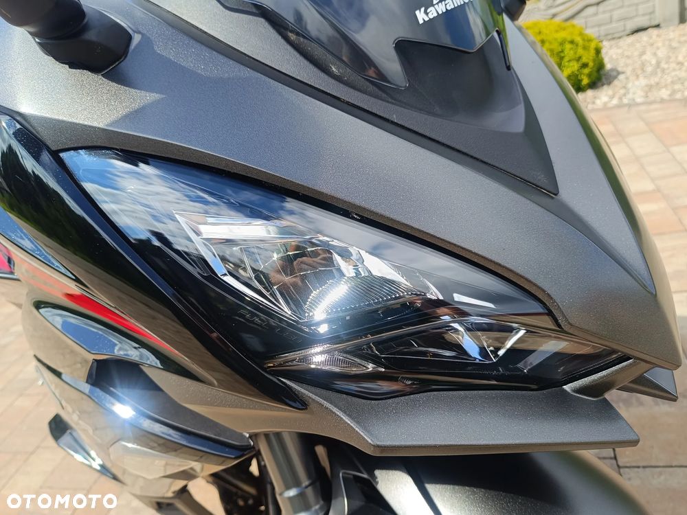 Kawasaki Ninja 1000 SX - 15