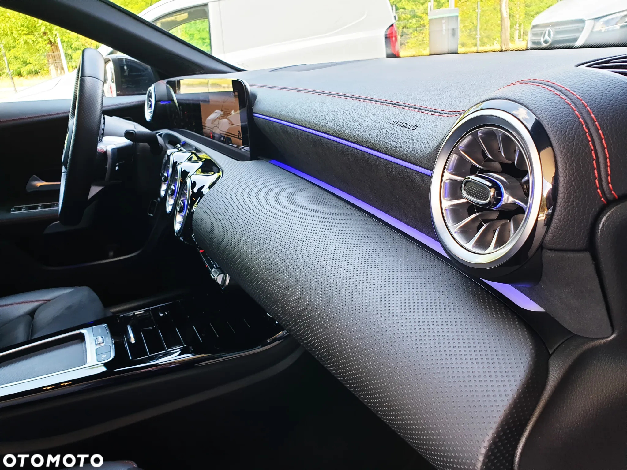 Mercedes-Benz CLA 200 AMG Line 7G-DCT - 21