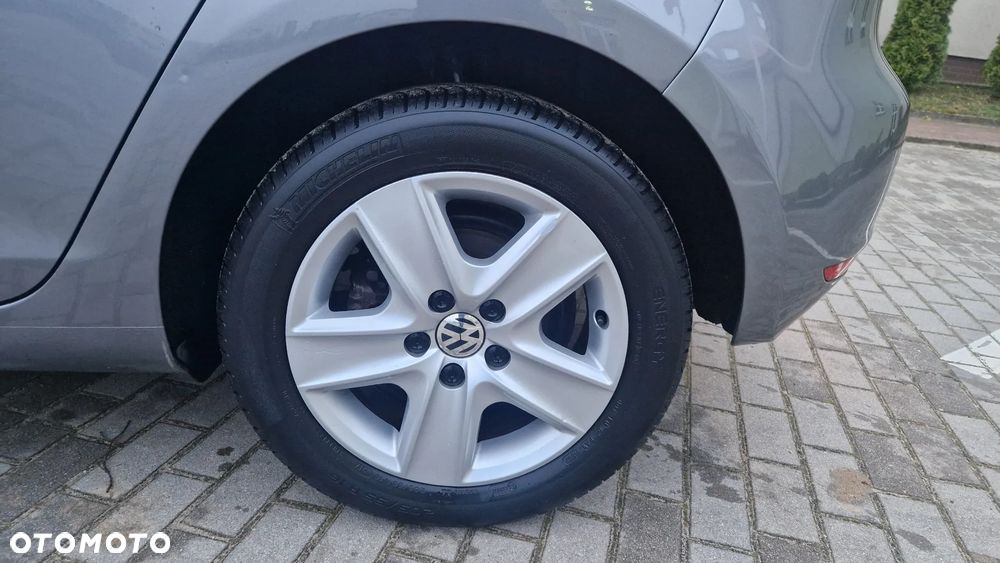 Volkswagen Golf - 19