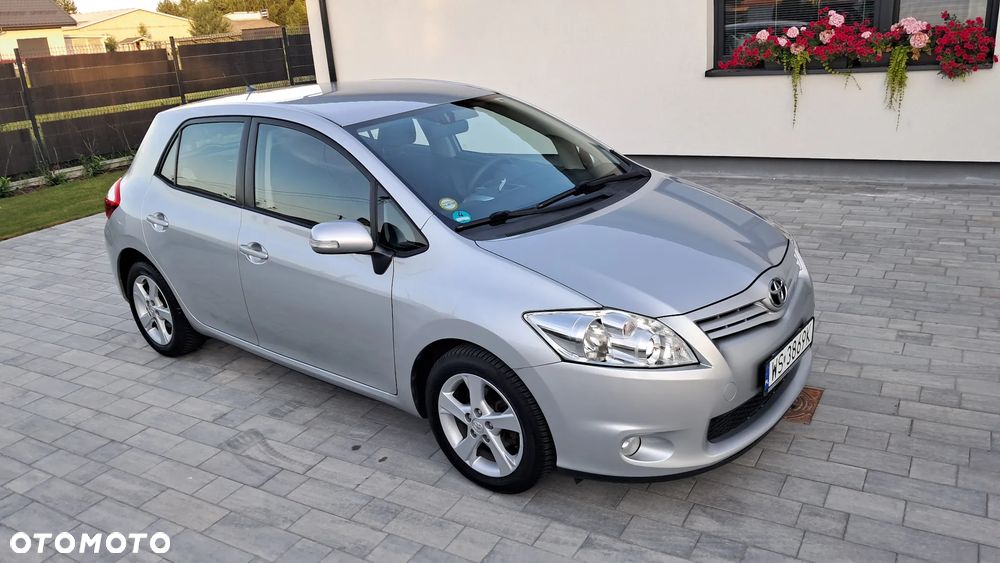 Toyota Auris 1.33 VVT-i - 4