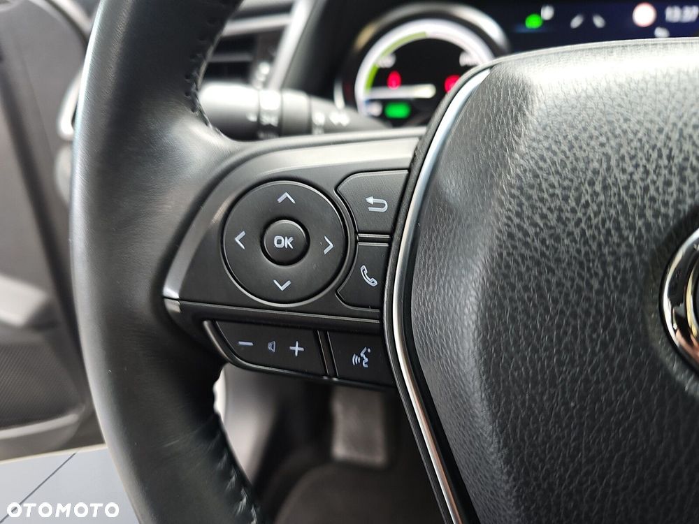 Toyota Camry 2.5 Hybrid Comfort CVT - 21