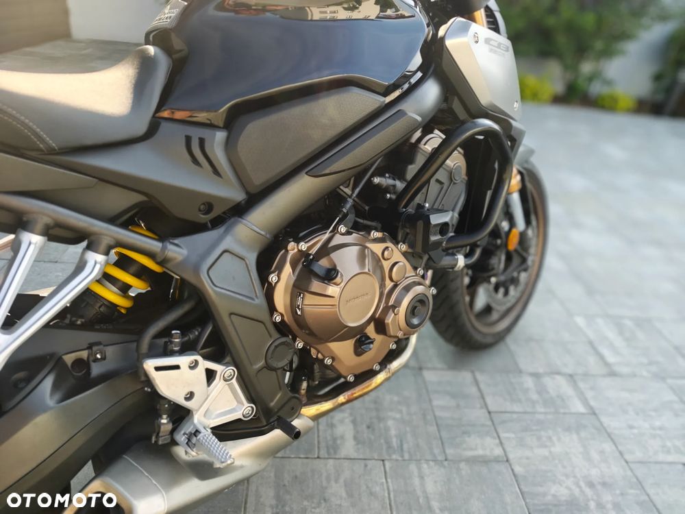 Honda CB - 28