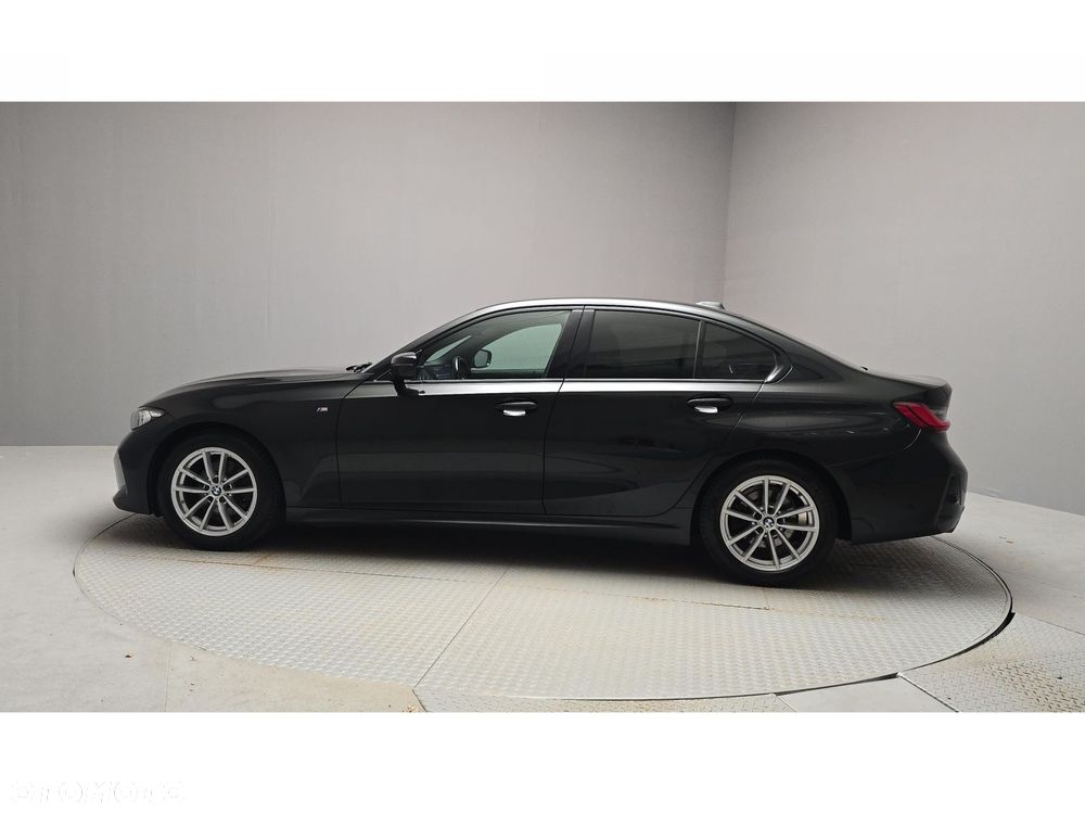BMW Seria 3 320d xDrive mHEV M Sport - 3