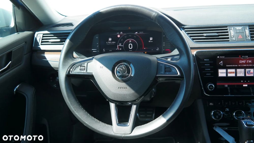 Skoda Superb 2.0 TDI SCR 4x4 Scout DSG - 17