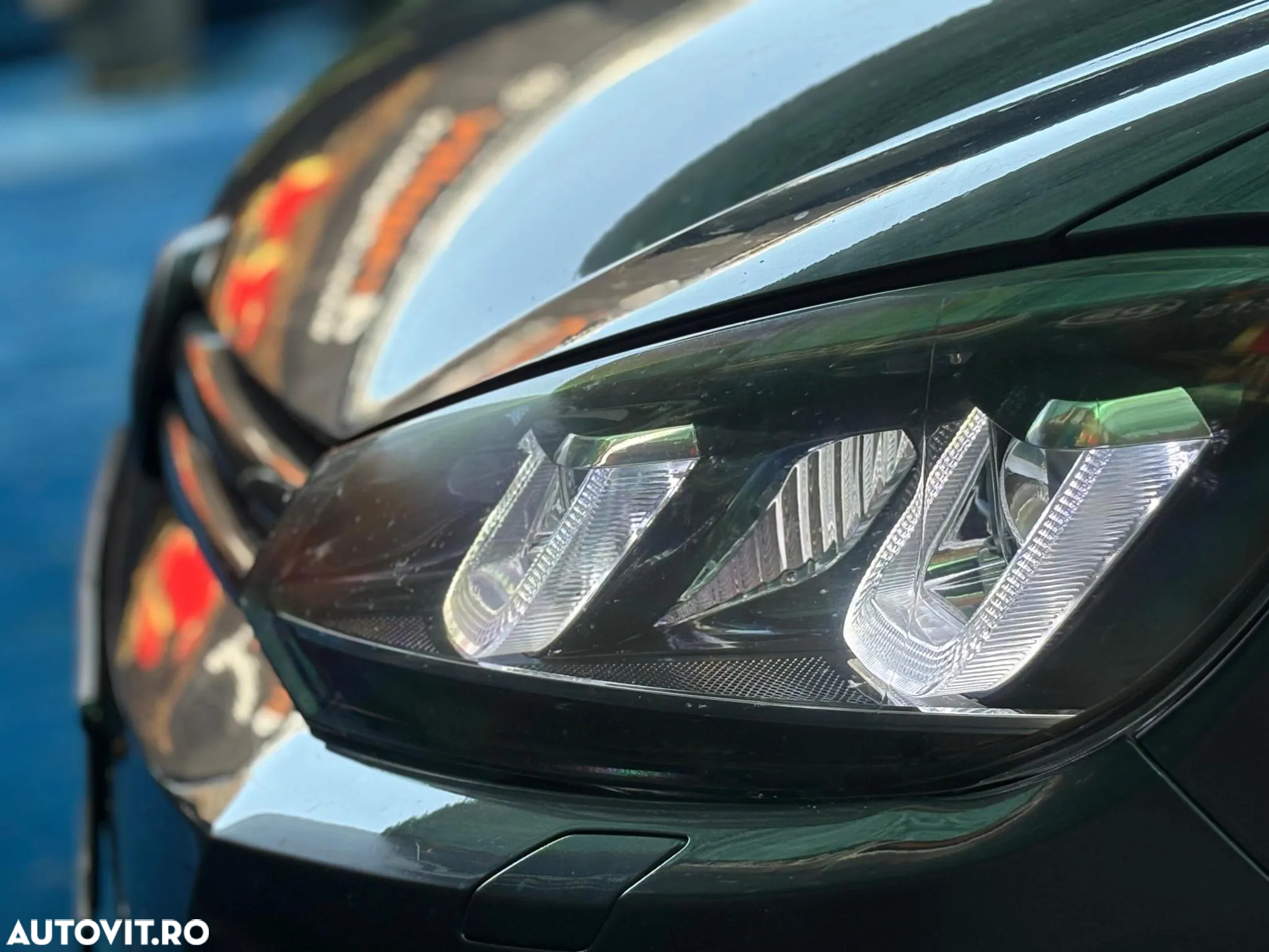 Volkswagen Golf - 12