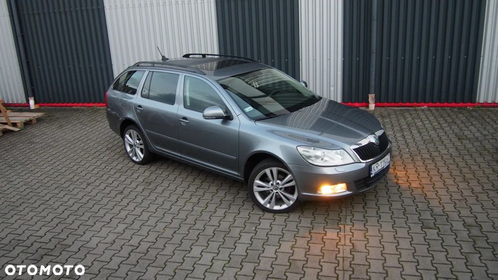Skoda Octavia Combi 2.0 TDI DPF 4x4 DSG Elegance - 14