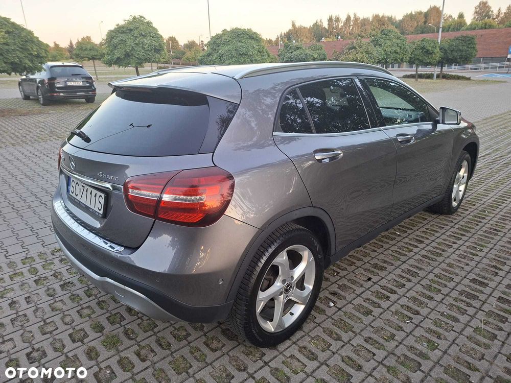 Mercedes-Benz GLA - 2