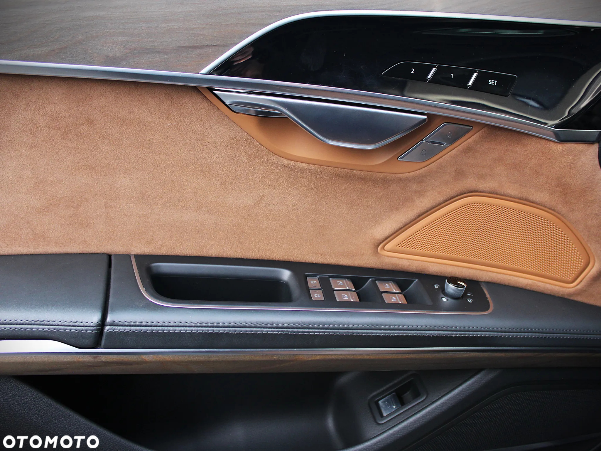 Audi A8 - 25