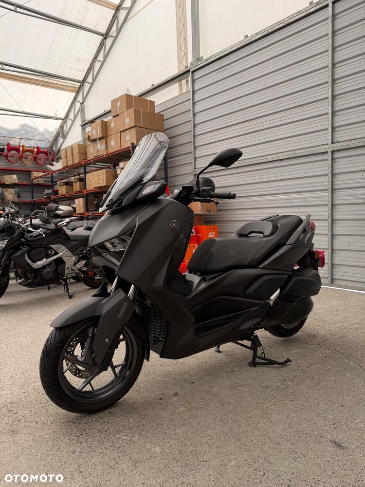 Yamaha X-max - 3