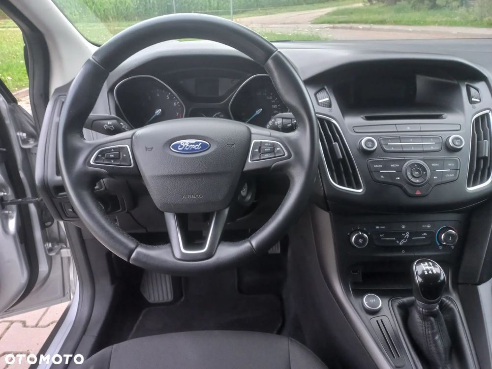 Ford Focus 1.6 TI-VCT Ambiente - 7