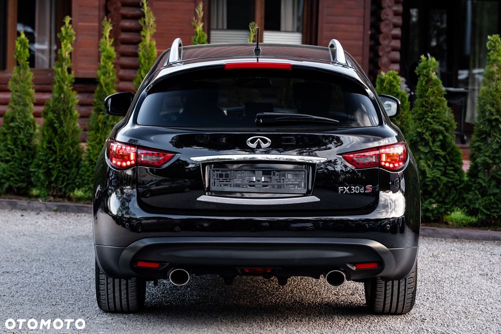Infiniti FX FX30d S - 7