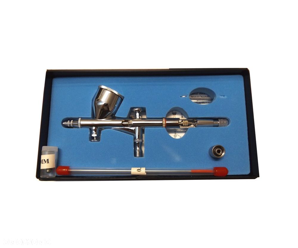 Aerograf malarski lakierniczy dwie dysze 0,2 0,3 - 3