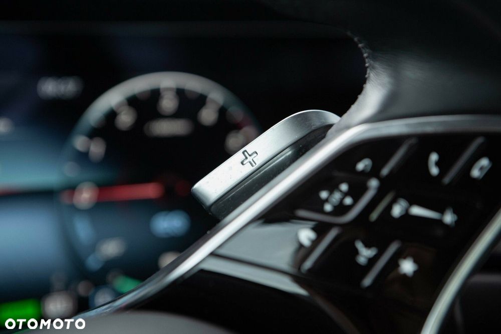 Mercedes-Benz Klasa E - 26