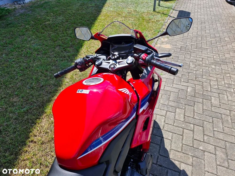 Honda CBR - 6