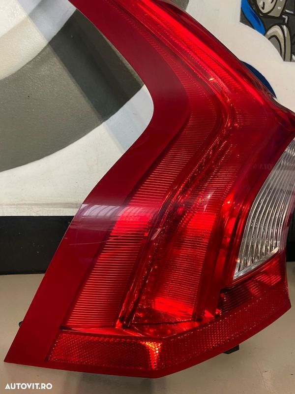 Stop stanga spate Volvo V60 Hybrid 2014+ 31395928 - 3
