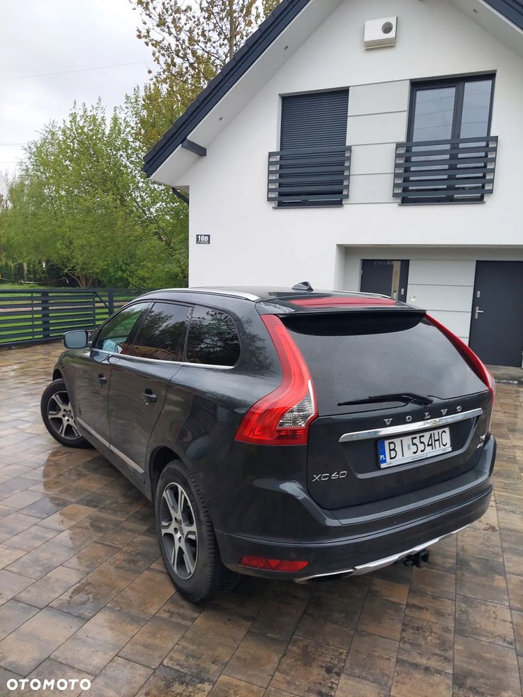 Volvo XC 60 T6 AWD Kinetic - 2